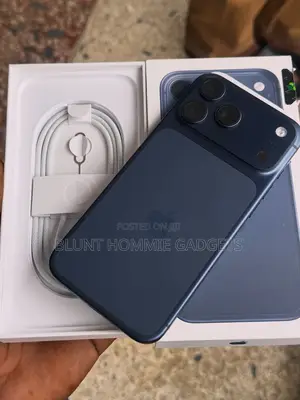 New Apple iPhone 17 Pro Max 256 GB Blue