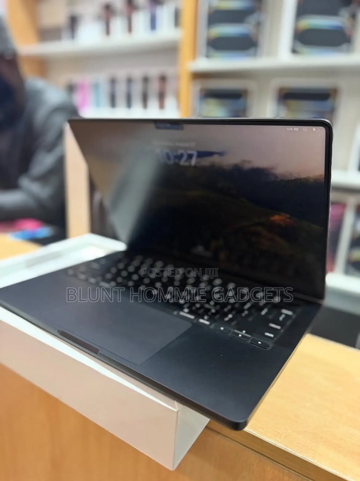 Laptop Apple MacBook Pro 2023 M3 Pro 18GB Apple M3 Pro SSD 512GB