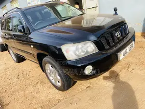 Toyota Kluger 2004