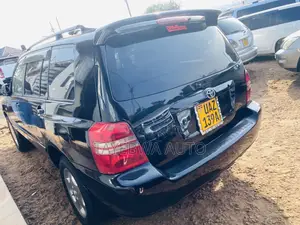 Toyota Kluger 2004