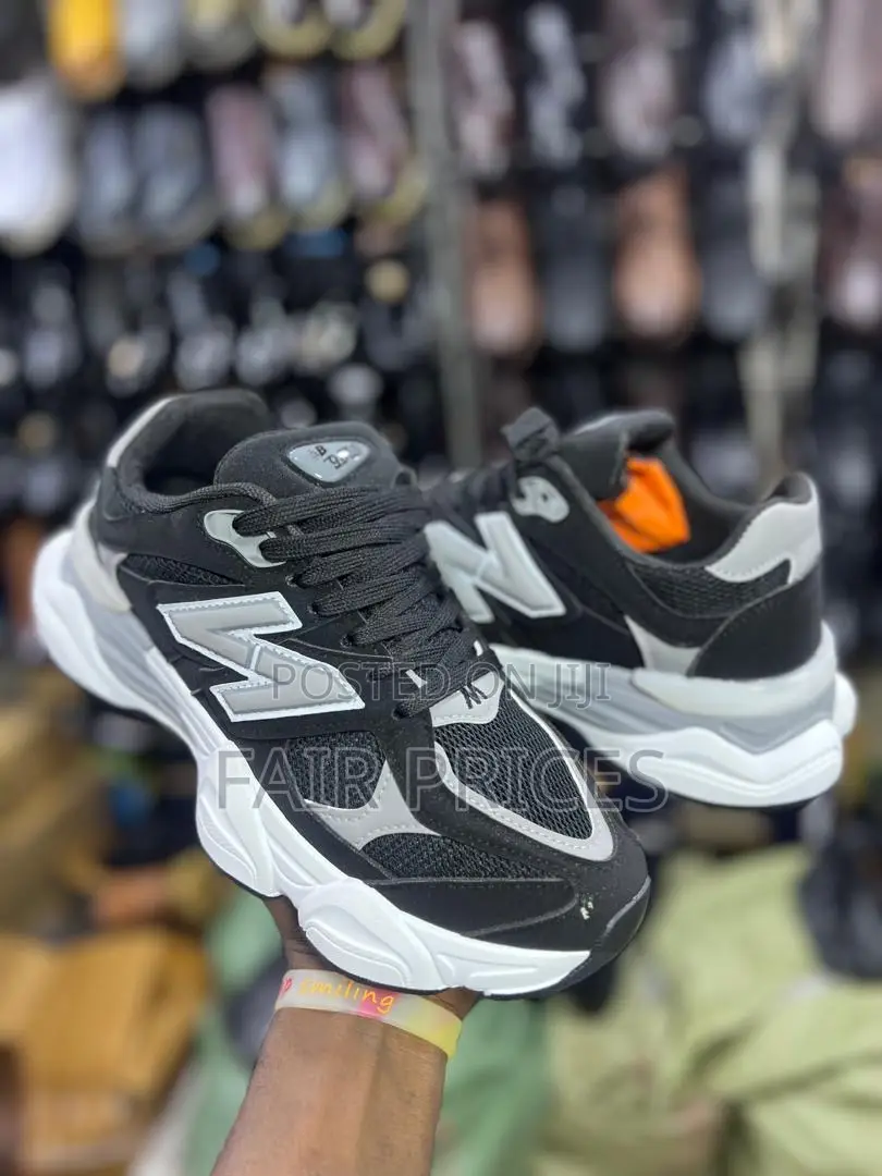 9060 Gym and Jogging New Balances