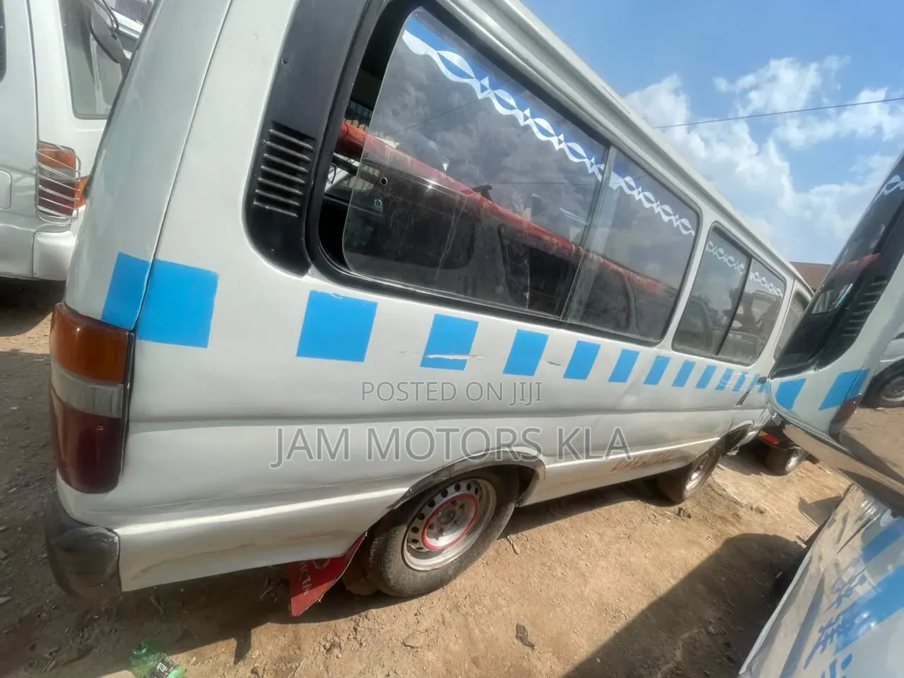 Toyota HiAce 2001 Beige