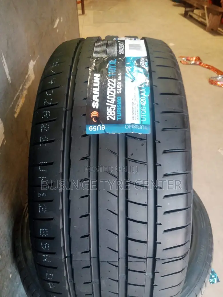 285/40r22 Sailun Tires Brand New