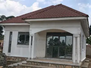 2bdrm House in Division A for sale