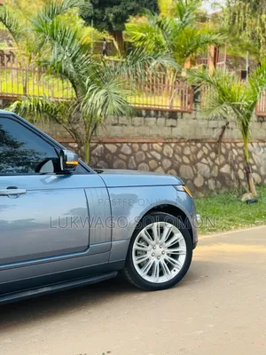 Land Rover Range Rover Vogue 2018 Blue