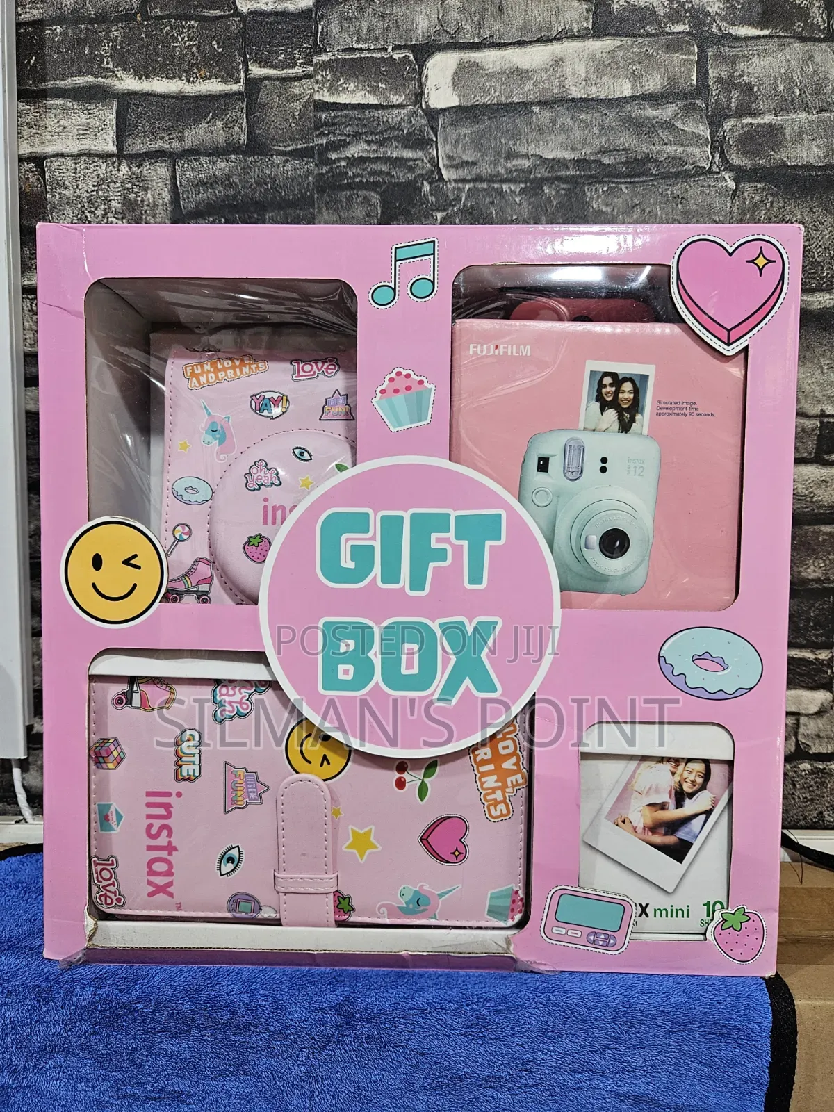 Instax Mini 12 Gift Box With Films and Album