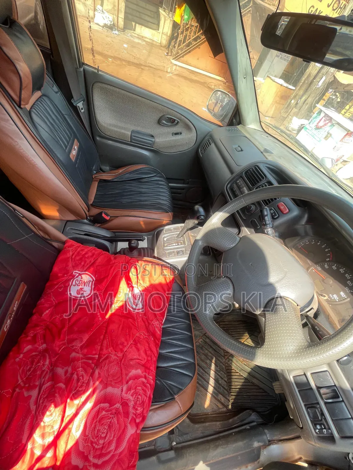 Suzuki Escudo 1998 Silver