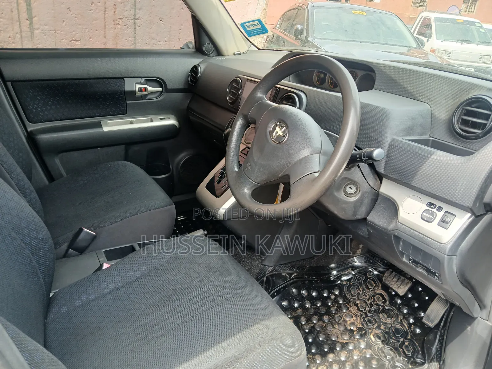 Toyota Corolla Rumion 2011 Black