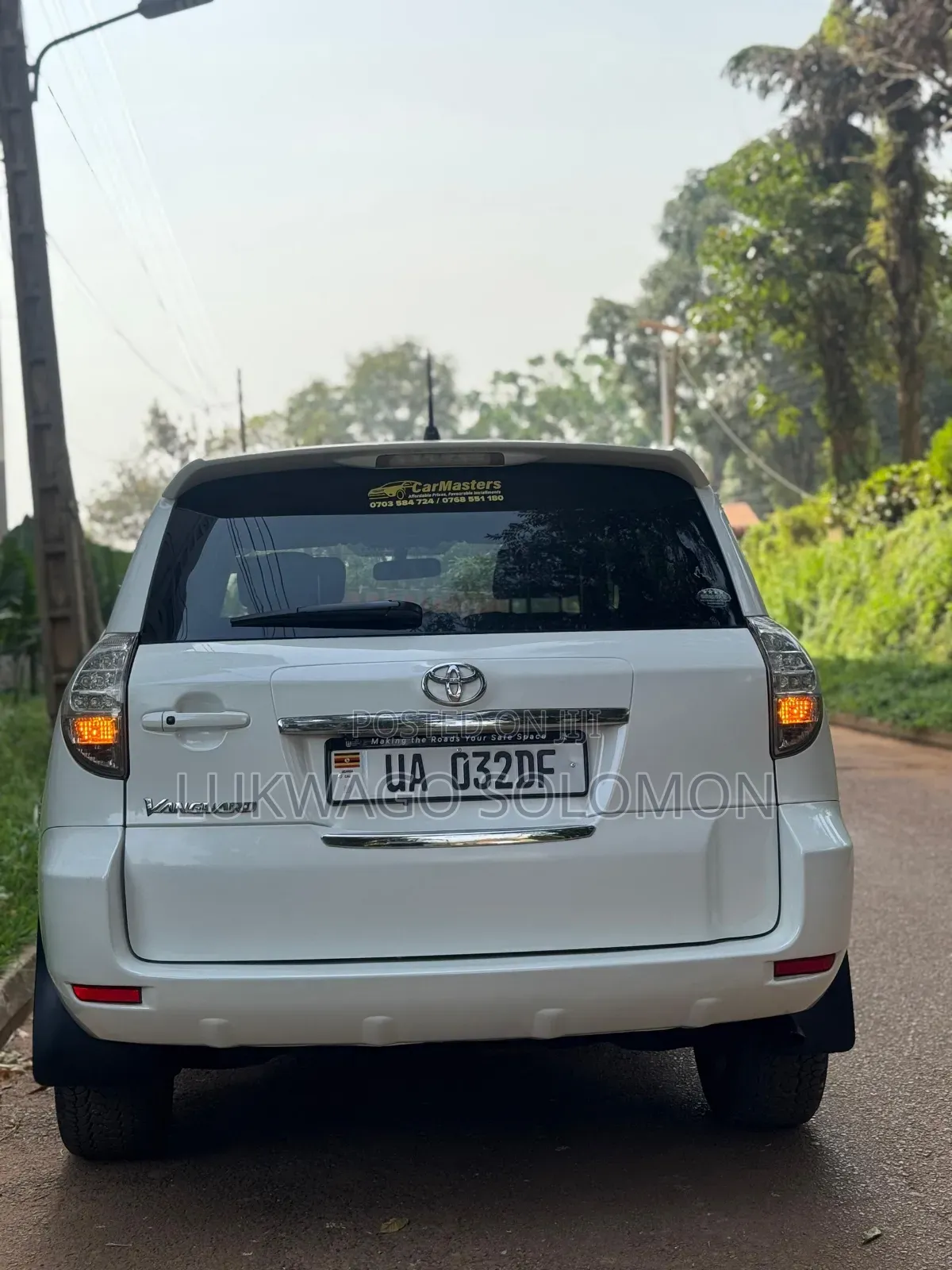 Toyota Vanguard 2012 White