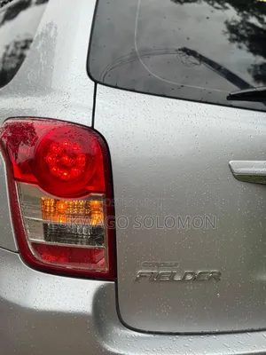 Toyota Corolla Fielder 2010 Silver