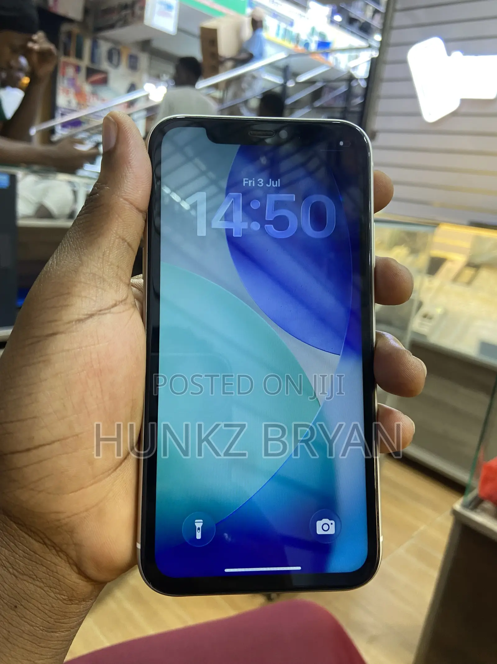 Apple iPhone 11 64 GB White