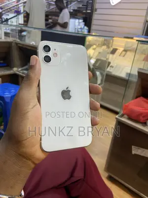 Apple iPhone 11 64 GB White