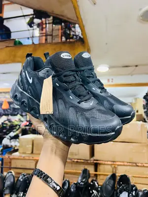 Nike Airmax Canvas Sneakers