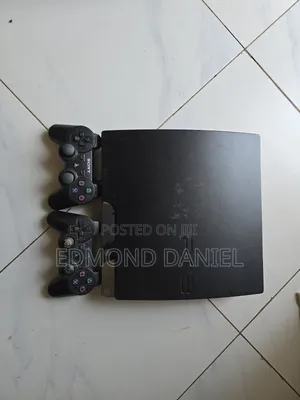 Ps3 Slim | Used | 2 Controllers | Games Included