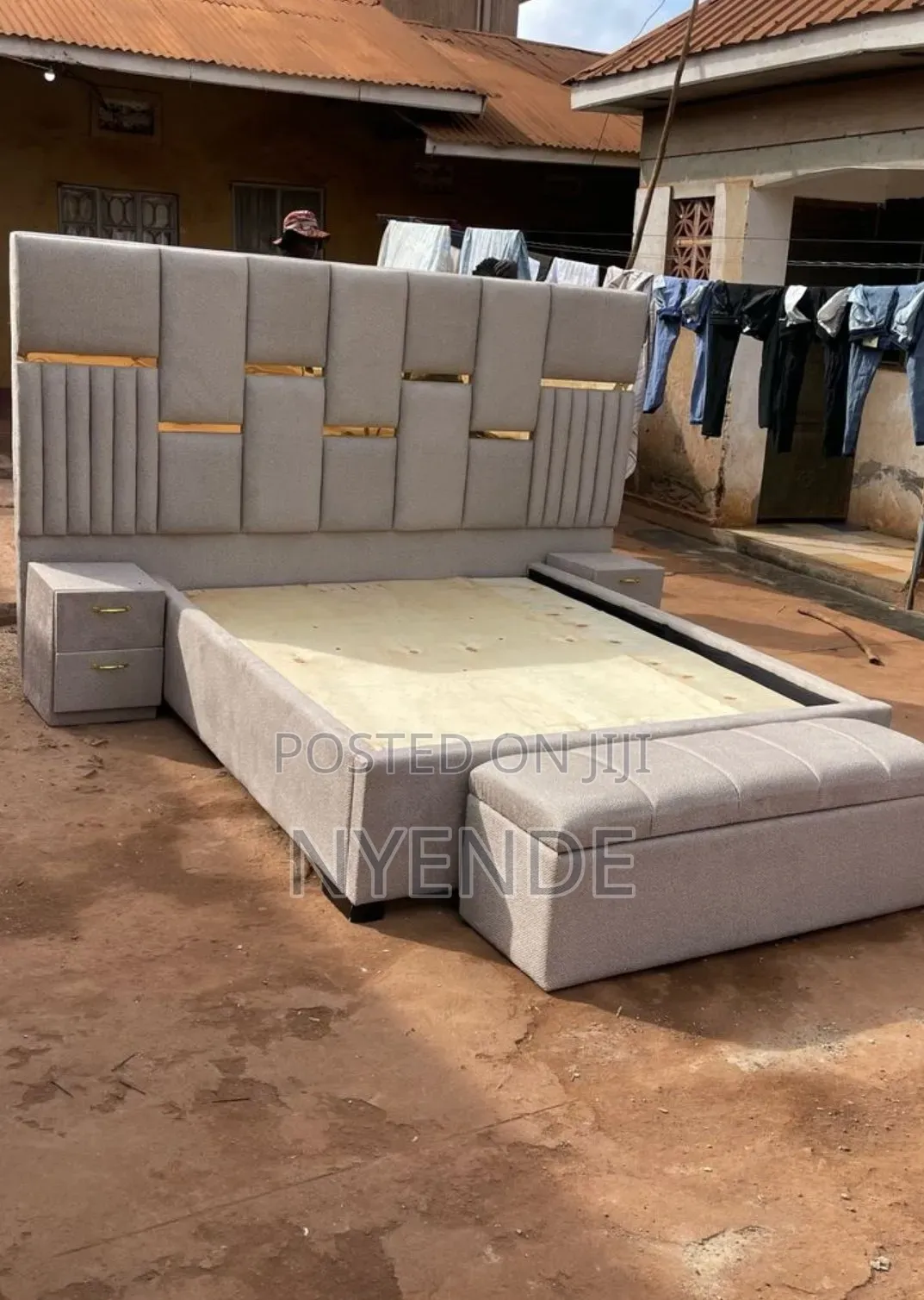 Ak a Nyende Shafik Furniture