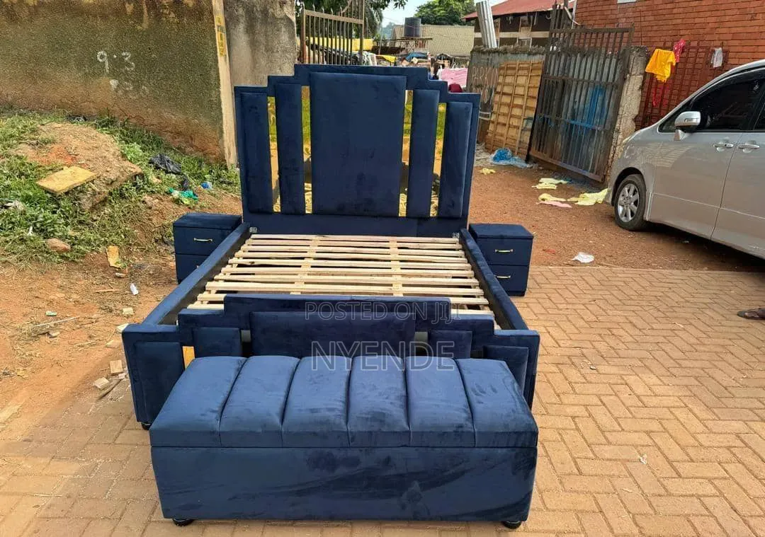 Ak a Nyende Shafik Furniture