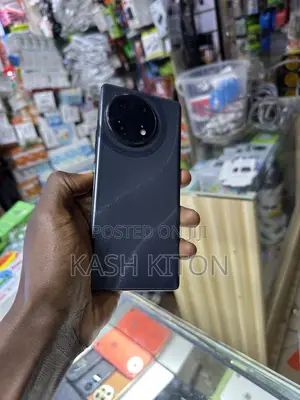 Tecno Spark 30 128 GB Black