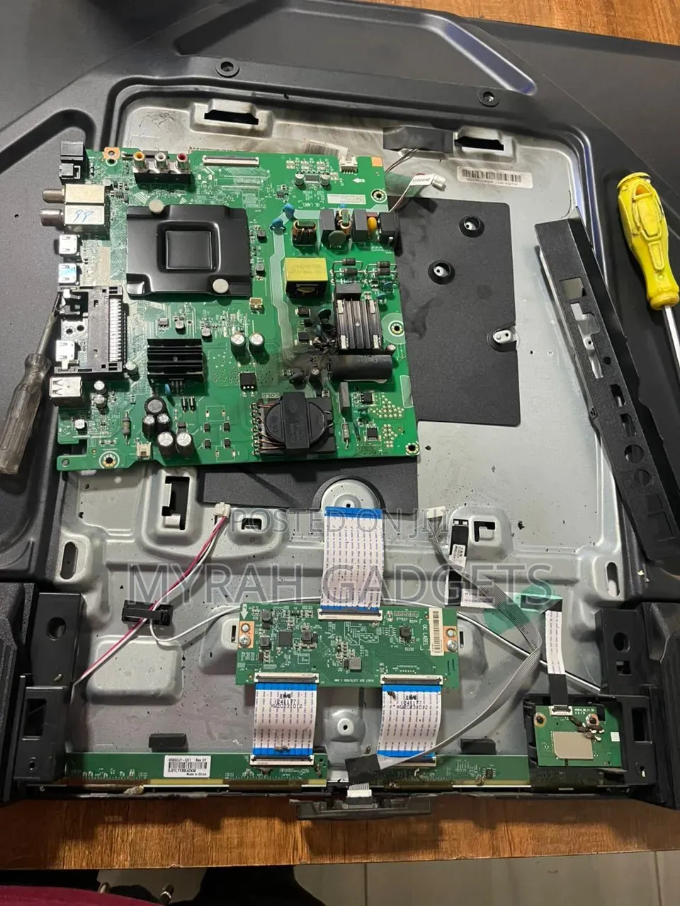 Repair of an Internal Chassis of an Led Smart Tv