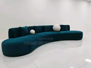 Executive Luxurious Sofa Set