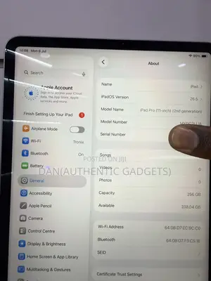 Apple iPad Pro 11 (2020) 256 GB Gray