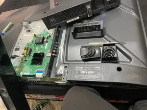 Hisense 43a4ks 43-Inch Led Backlight Tv Undergoing Repair