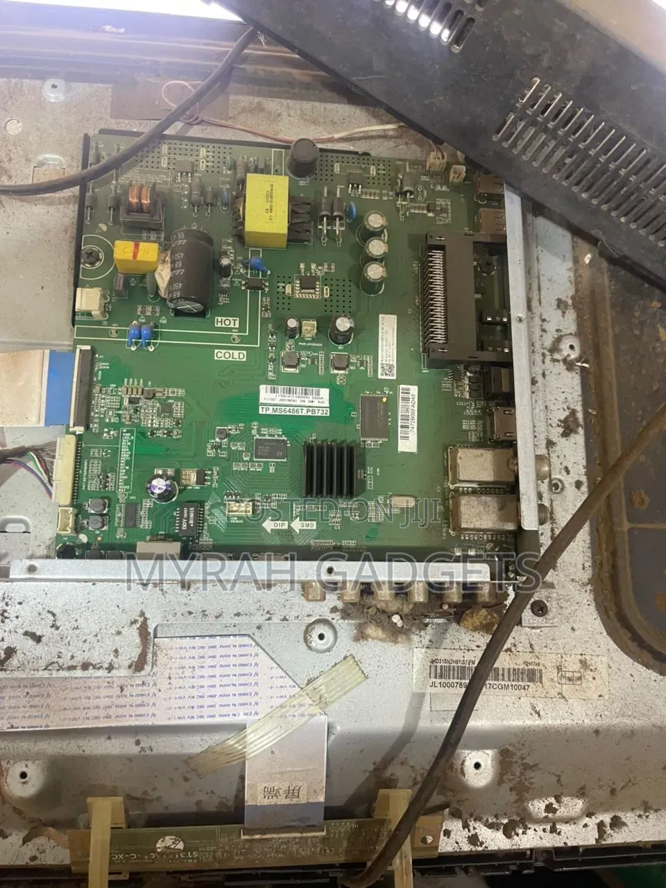 Hisense 43a4ks 43-Inch Led Backlight Tv Undergoing Repair