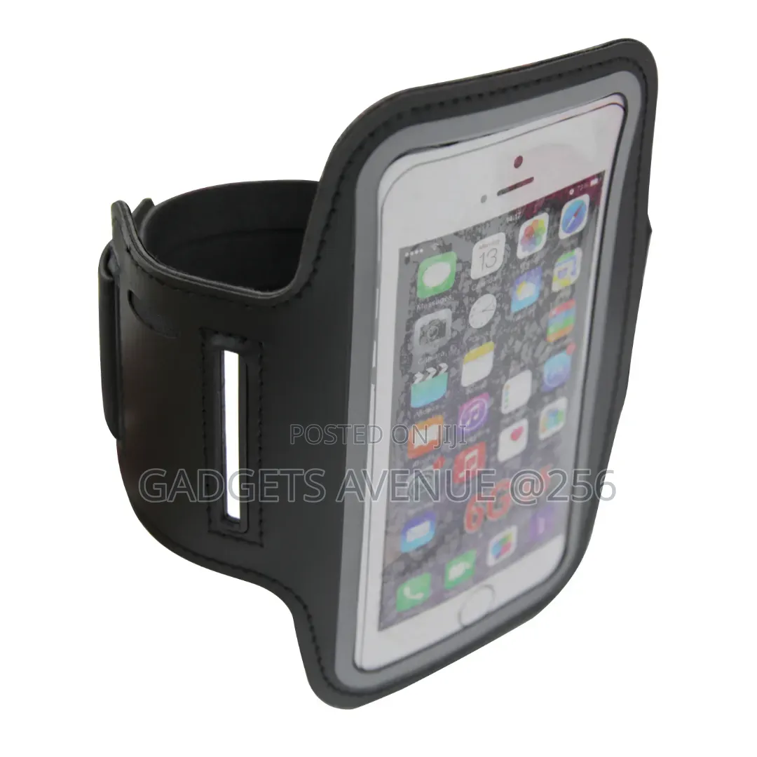 Phone Armband Features a Protective Touchscreen Pouch and a Small S
