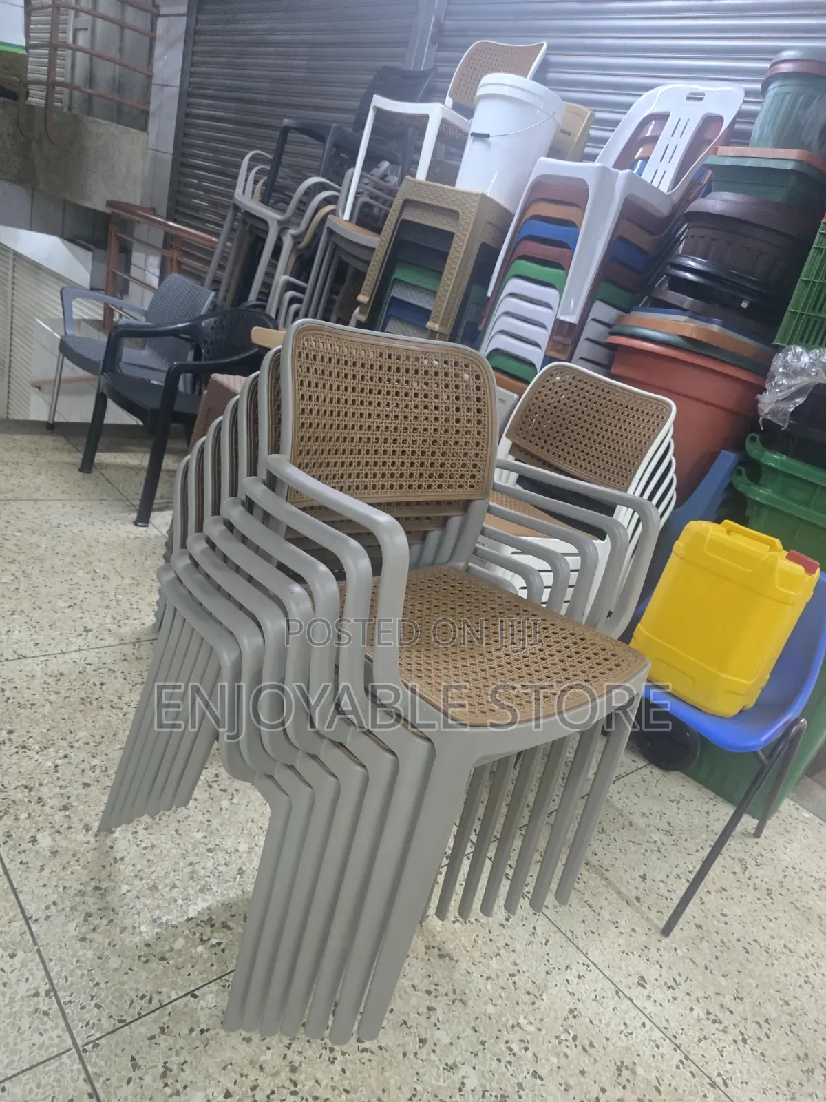High Quality Plastic Chairs Plastic Chairs