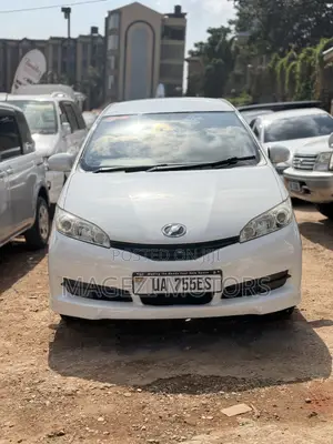 Toyota Wish 2012 White