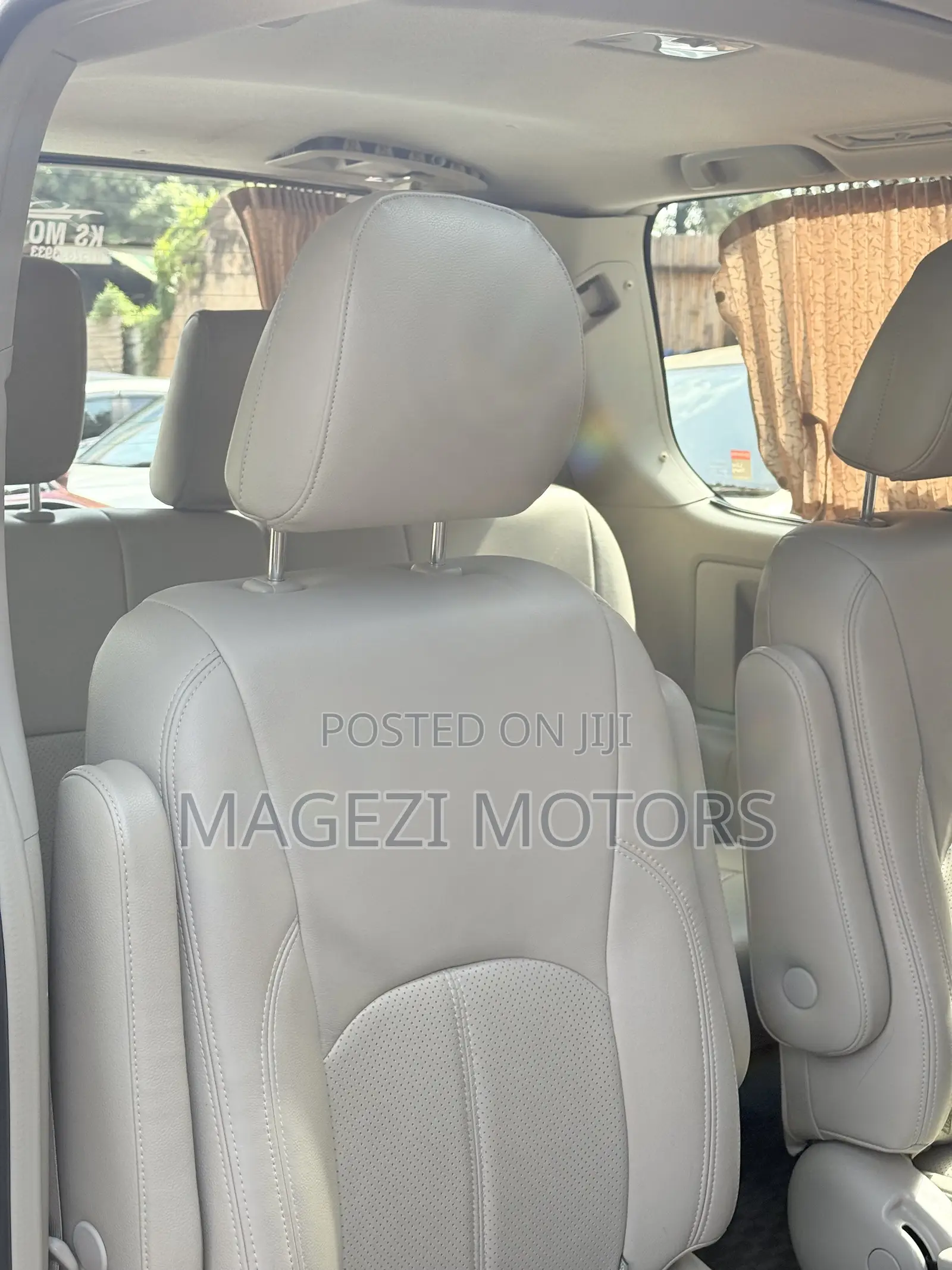 Toyota Noah 2013 Silver