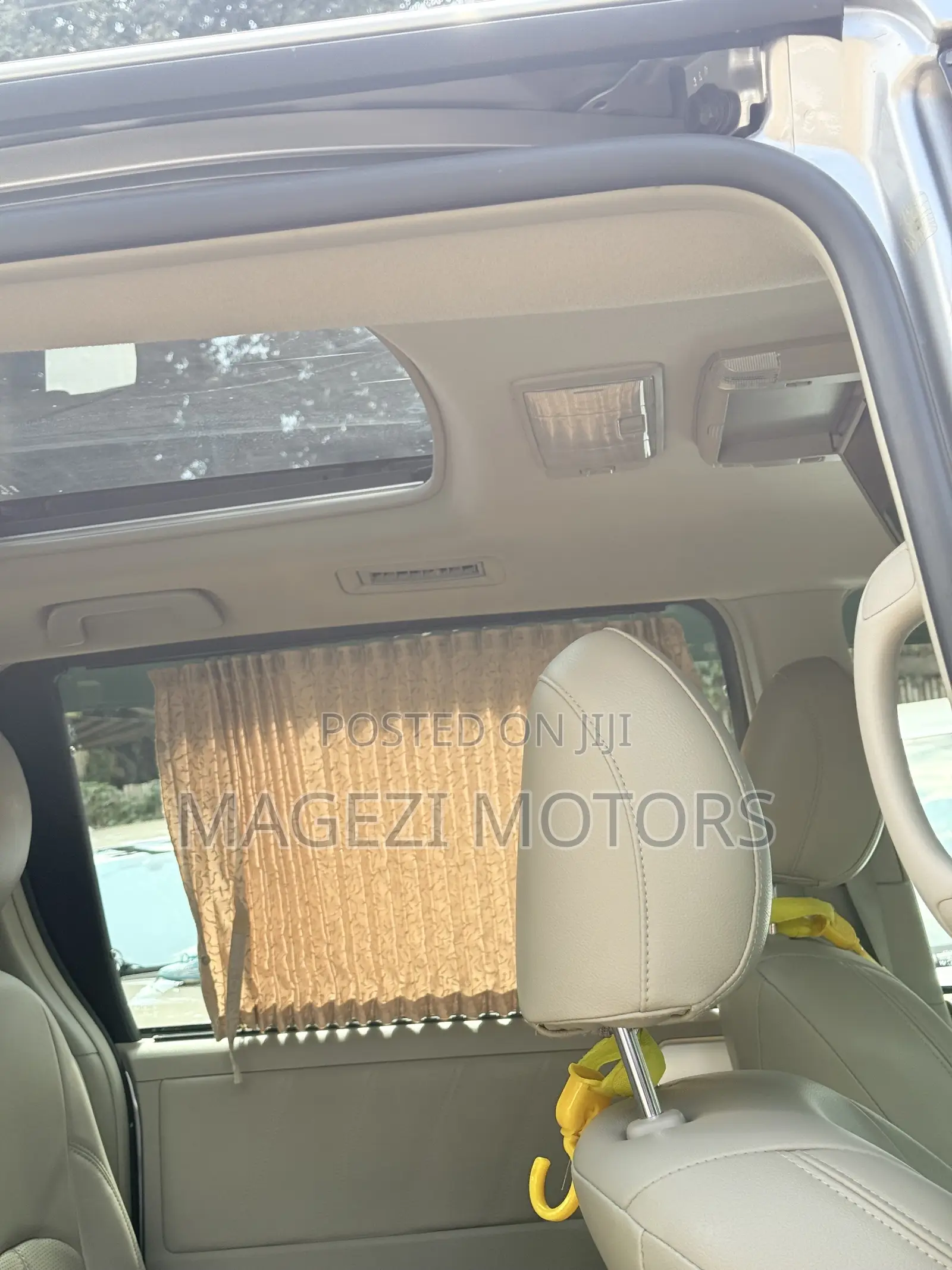Toyota Noah 2013 Silver