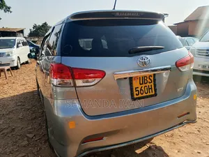 Toyota Wish 2010 Silver
