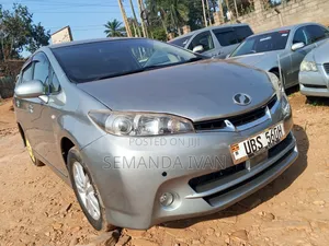 Toyota Wish 2010 Silver