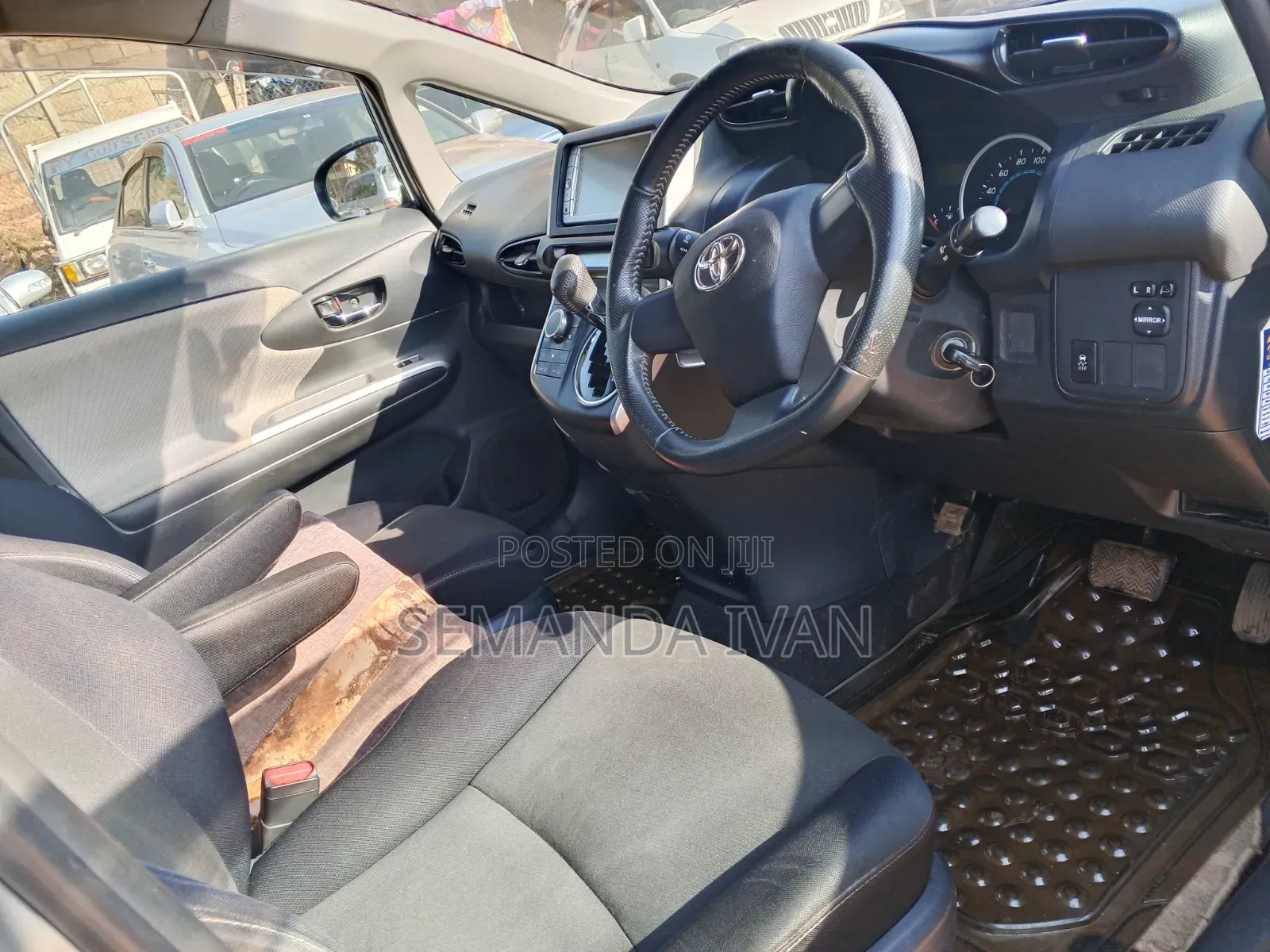 Toyota Wish 2010 Silver