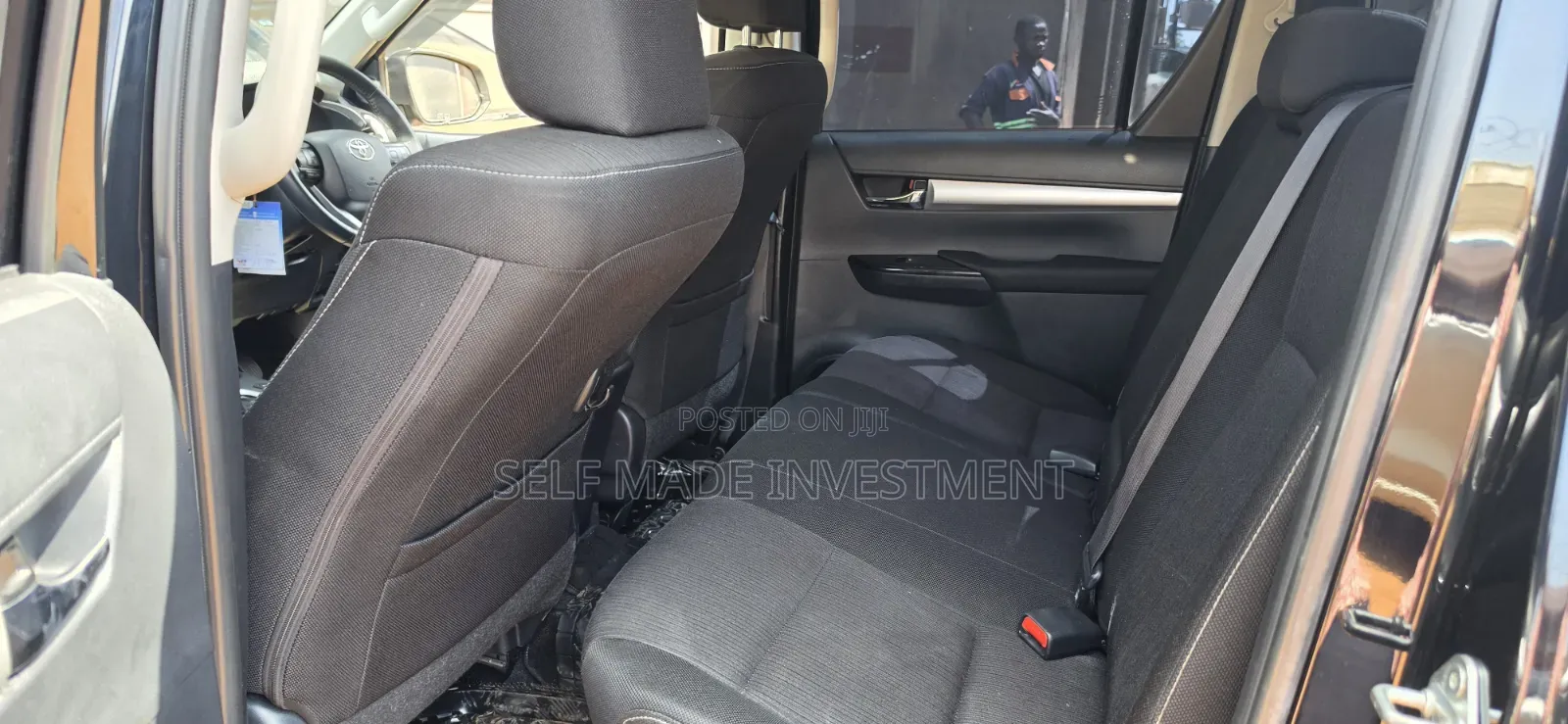Toyota Hilux 2020 Black