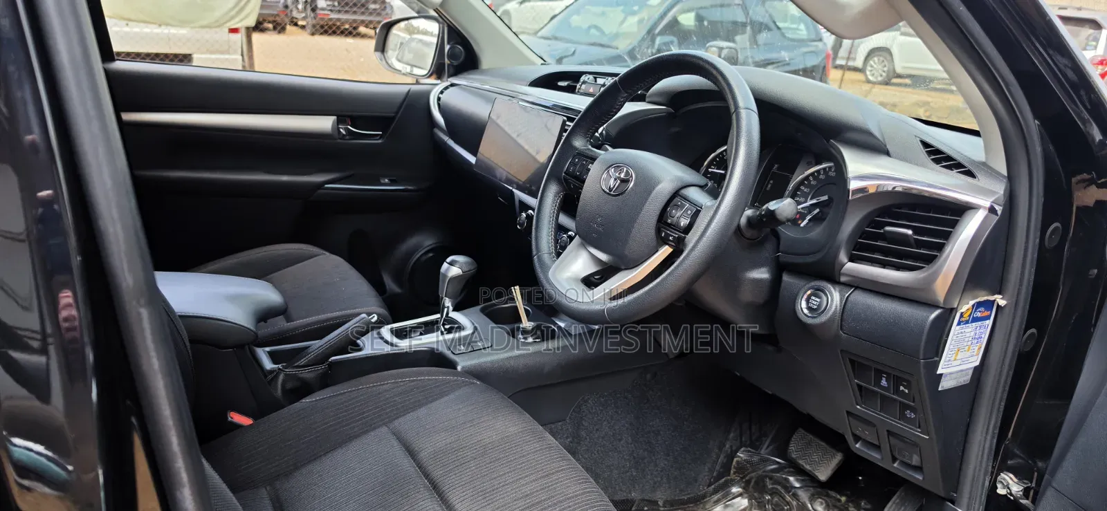 Toyota Hilux 2020 Black