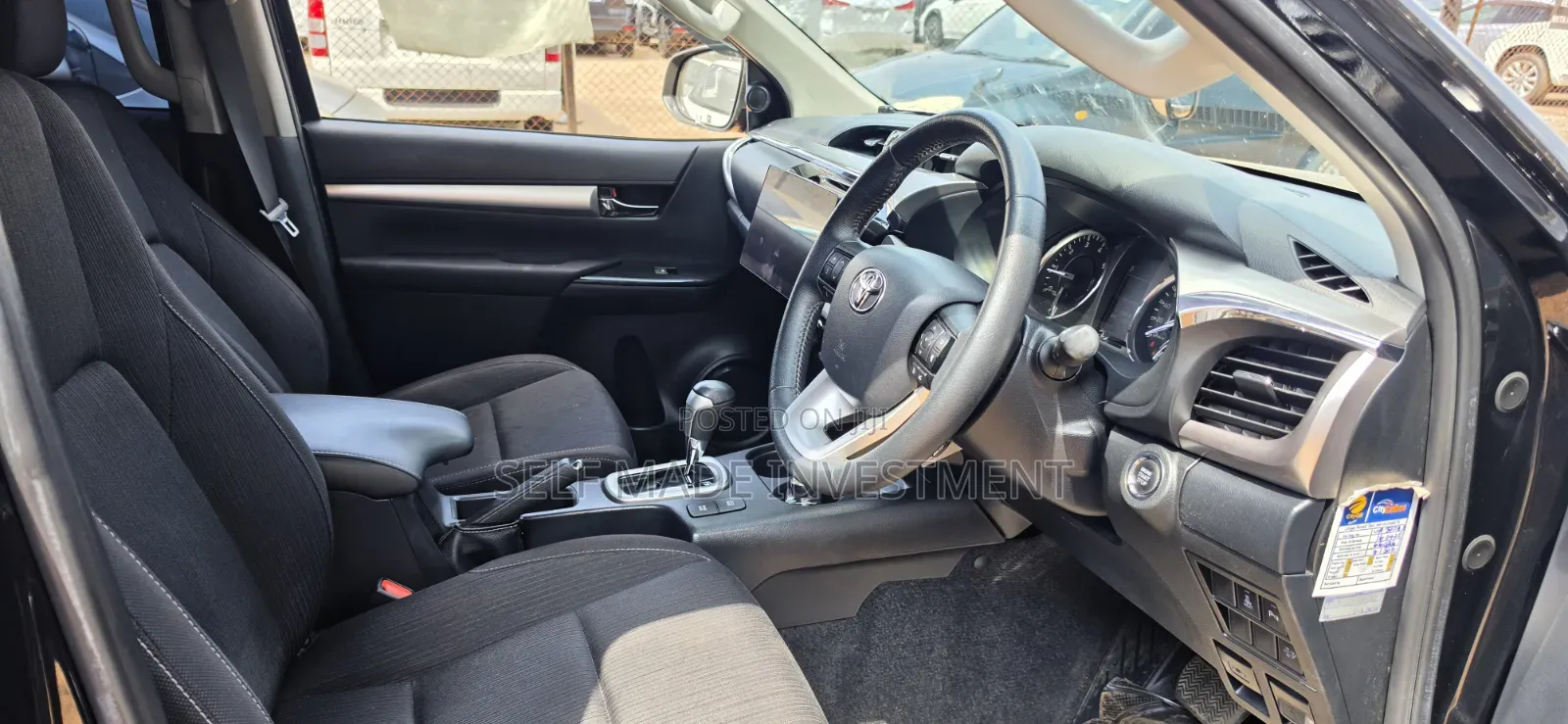 Toyota Hilux 2020 Black