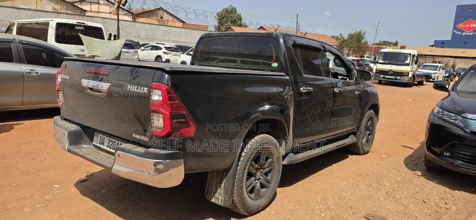 Toyota Hilux 2020 Black