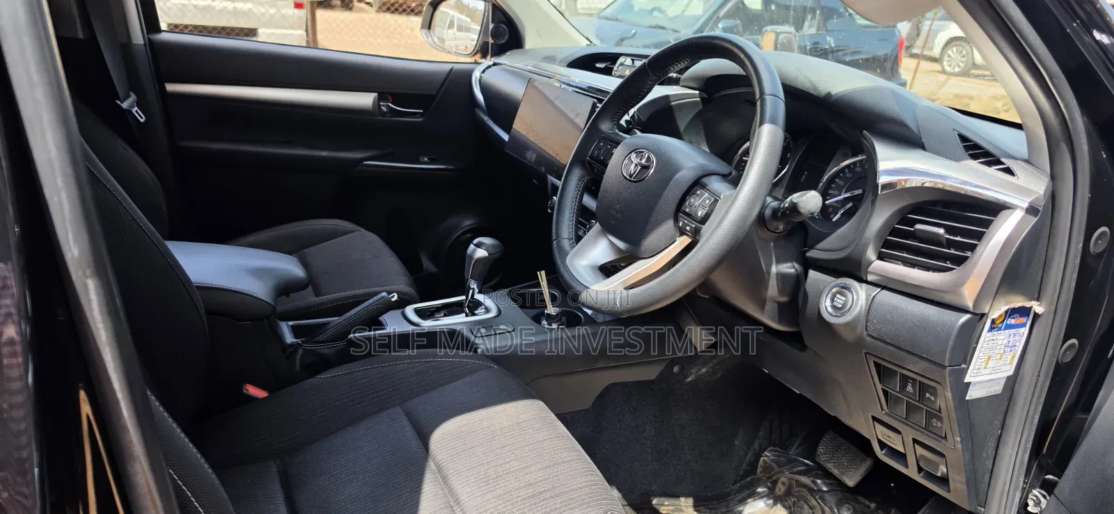 Toyota Hilux 2020 Black