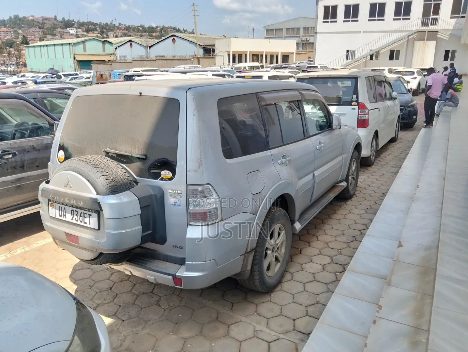 Mitsubishi Pajero 2012 Silver