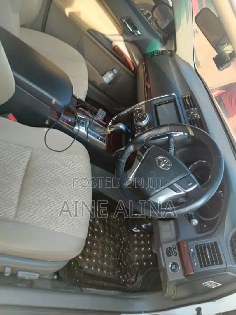 Toyota Mark X 2.5 RWD 2011 White
