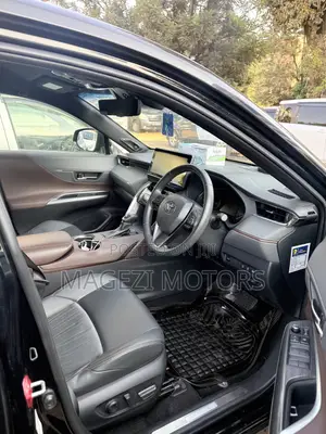Toyota Harrier 2022 Black