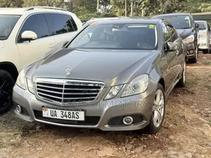 Mercedes-Benz E300 2011 Gray