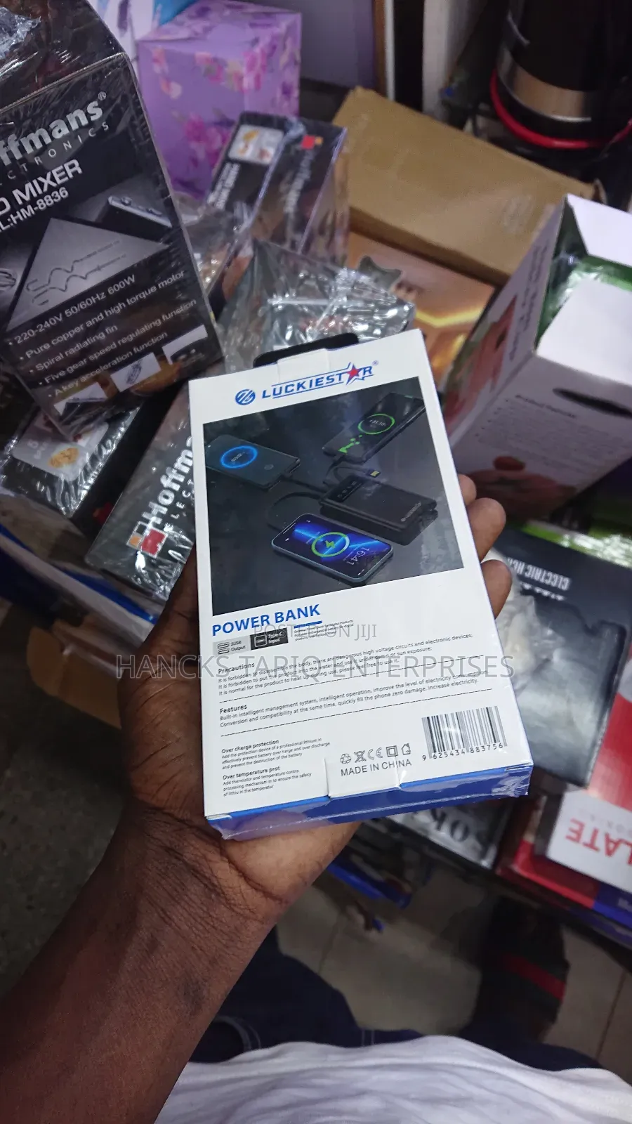 ​Luckiestar 10,000mah Power Bank With Built-in Cables