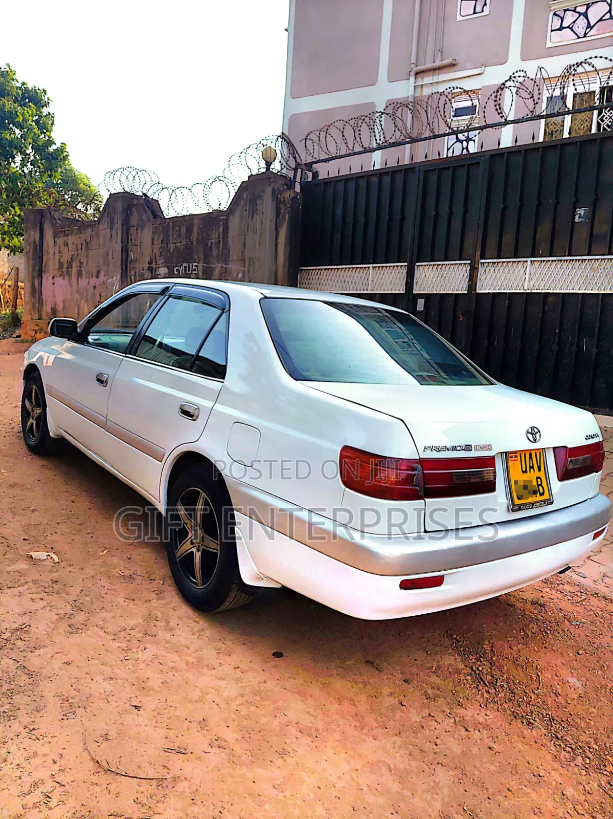 Toyota Premio 2001 White
