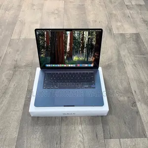 Laptop Apple MacBook Air 2025 M4 16GB Apple M4 SSD 512GB