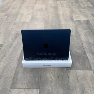 Laptop Apple MacBook Air 2025 M4 16GB Apple M4 SSD 512GB