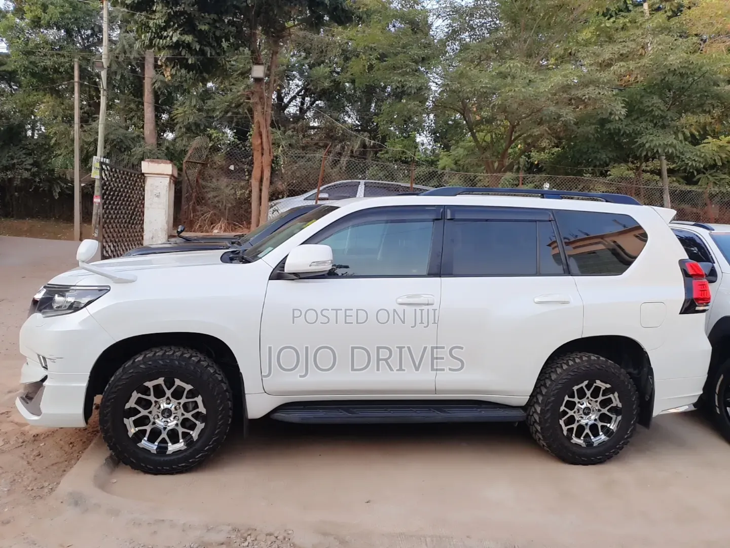 Toyota Land Cruiser Prado 2.7 2018 White
