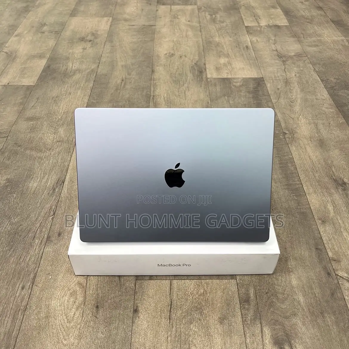 Laptop Apple MacBook Pro 2021 M1 16GB Apple M1 Pro SSD 256GB