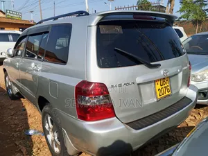 Toyota Kluger 2005 Silver